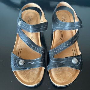 BIZA TULIP Sandals 